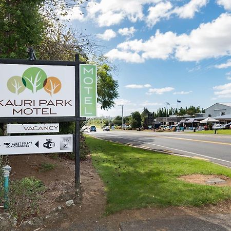 Kauri Park Motel Керікері Екстер'єр фото